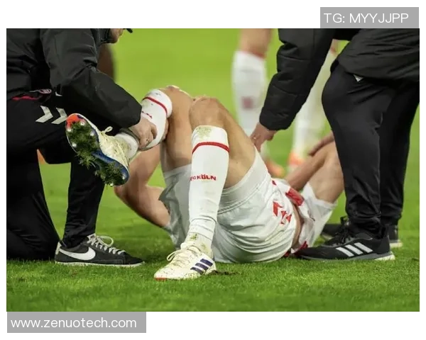 足球球星惨遭撞击面部变形瞬间 令人震惊的伤情引发广泛关注 足球球星惨遭撞击面部变形瞬间 令人震惊的伤情引发广泛关注