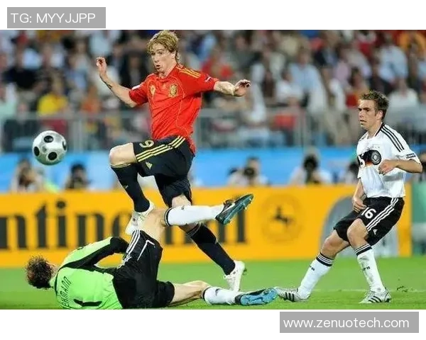 法国足球长发球星盘点:那些驰骋绿茵场的飘逸发型和传奇故事 法国足球长发球星盘点:那些驰骋绿茵场的飘逸发型和传奇故事